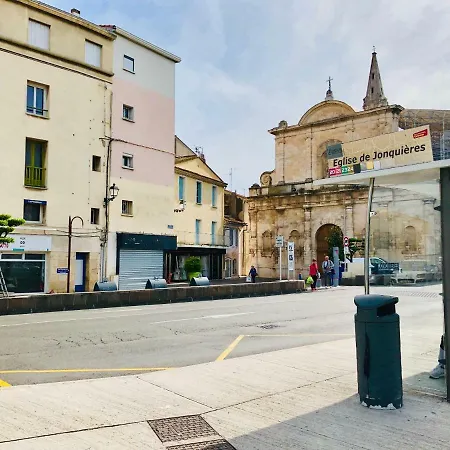 Le Petit Martégal Spacieux En Centre Et Proche De La *